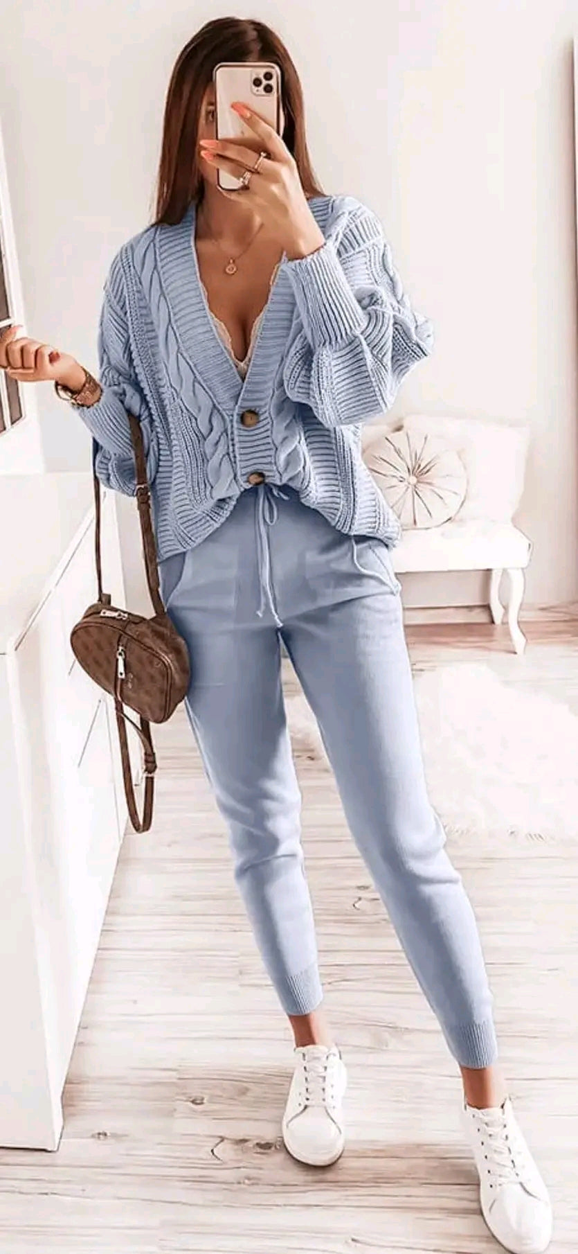 Debra Cardigan + Pants Suit Slim Fit  طقم تريكوه بيبى بلو قطعتيين (سوت + بنطلون)